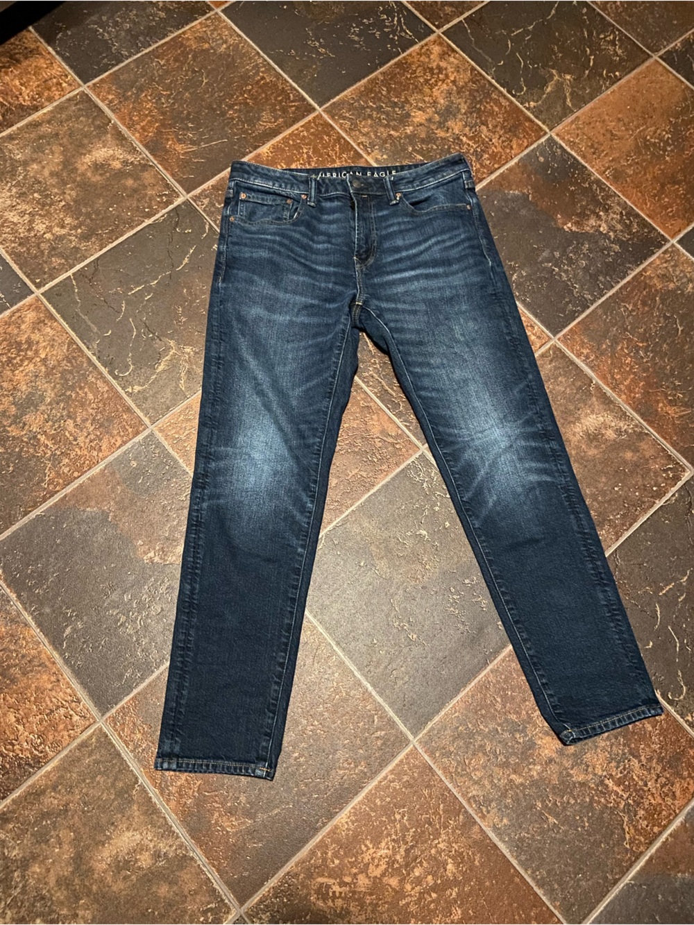 American Eagle Outfitters Men's Athlitic fit flex Jeans in Dark Indigo